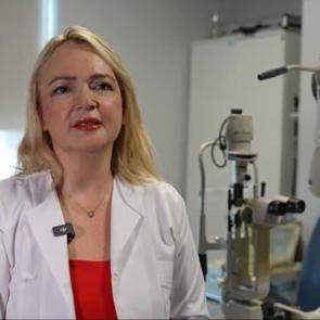 Havuz ve denize giren çocuklarda kırmızı göz riskine dikkat! 