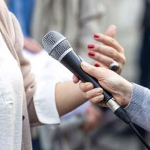 AK Partili Arvas&rsquo;tan &lsquo;sokak r&ouml;portajları&rsquo; uyarısı: &lsquo;&Ouml;nlem alınmalı&rsquo;