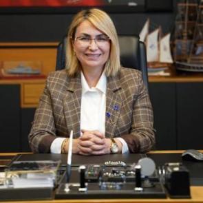 AK Parti'ye ge&ccedil;en Yasemin Fazlaca ilk kez konuştu! Şantaj, tehdit, komplo...