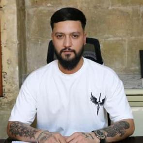 Azerbaycanlı Pervin R&uuml;stemli gen&ccedil;lere umut veriyor