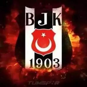 Beşiktaş'ta beklenen ayrılık ger&ccedil;ekleşti! Para kazandırarak gitti