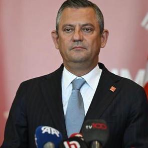 CHP'yi allak bullak edecek &Ouml;zg&uuml;r &Ouml;zel iddiası! S&ouml;ylentisi bile yetti! Sandık şoku!