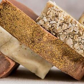 El Yapımı Sabun Sanatı: Evde Organik Sabun Üretimi