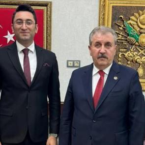 Emir Faruk Uzunpınar, BBP Mali İşlerden Sorumlu Başkan Yardımcısı olarak atandı