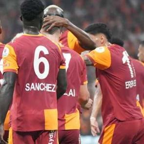 Şampiyonlar Ligi'nde G.Saray'a k&ouml;t&uuml; senaryo! İlk 8 şansını yok denecek kadar az g&ouml;rd&uuml;ler