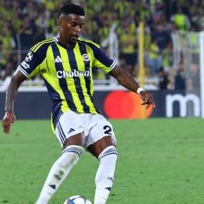Fenerbah&ccedil;e'de yeni transfer sakatlandı