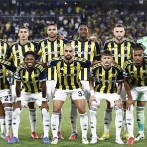 Fenerbah&ccedil;e'nin Benfica ma&ccedil;ı kamp kadrosu belli oldu