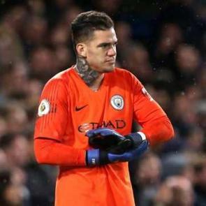 Fenerbah&ccedil;e'den Galatasaray'a tarihi transfer &ccedil;alımı! İstanbul'a geliyor