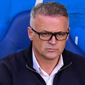 İ&ccedil;erde bozguna uğramışlardı: 5 goll&uuml; ma&ccedil;ın ardından kovuldu