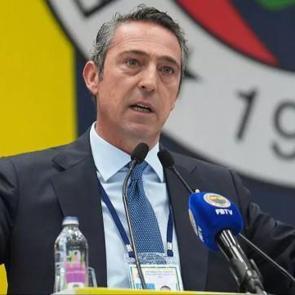 Fenerbah&ccedil;e'de teknik direkt&ouml;r kararı! İspanyollar d&uuml;nyaca &uuml;nl&uuml; ismi duyurdu