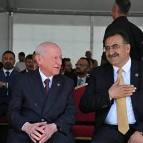 MHP paylaştı: Malazgirt'te t&ouml;rene damga vuran fotoğraf