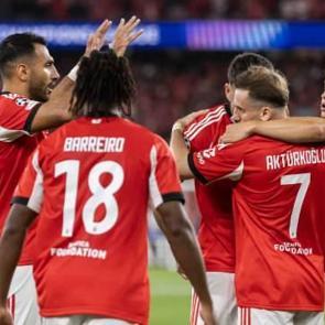 Portekiz'de g&uuml;ndem Kerem Akt&uuml;rkoğlu! Attıkları başlıklar viral oldu: T&uuml;rk lokumu...