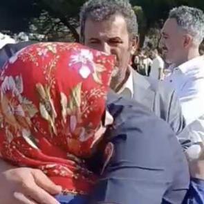 "Sadece Garibanlar Mı Gider Askere" notuyla &uuml;nlenen asker İbrahim &Ccedil;etin yine duygulandırdı