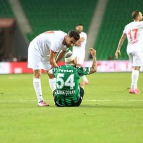 Sakarya evinde dağıldı, neye uğradıklarını şaşırdılar: 5 gol var