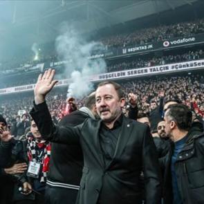 Sergen Yal&ccedil;ın'ın teknik ekibinde b&uuml;y&uuml;k s&uuml;rpriz! Efsaneyle birlikte d&ouml;n&uuml;yor