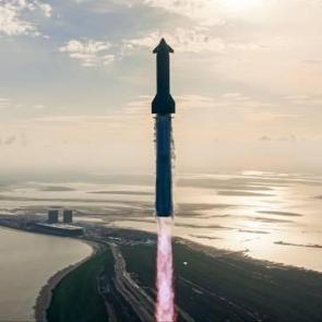 Sonunda başardılar! Starship roketinin 10&rsquo;uncu test u&ccedil;uşunu başarıyla ger&ccedil;ekleştirdi