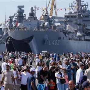 TEKNOFEST Mavi Vatan'ın üçüncü gününde 30 Ağustos Zafer Bayramı coşkusu yaşanıyor