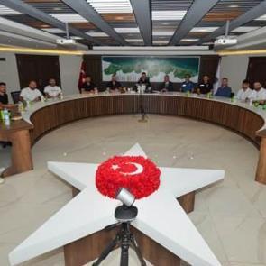 Trabzon Emniyeti, taraftar gruplarıyla g&uuml;venlik toplantısı yaptı