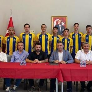 3. Lig takımının başkanı 'Borcum var' dedi ve ekledi: G&ouml;z&uuml;m&uuml;z&uuml; S&uuml;per Lig'e diktik