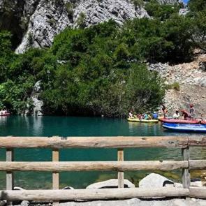 Adrenalin ve doğal güzelliklerin uç noktası: Her gün binlerce kişi geliyor