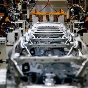 Alman devinden skandal karar: 17 bin aracını geri çağırdı