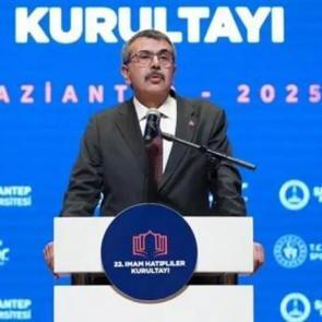 Bakan Tekin: T&uuml;rkiye'deki imam hatip tarzı d&uuml;nyada tek