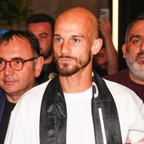 Beşiktaş, Cerny'e kavuştu! Sağlık kontrol&uuml;nden ge&ccedil;ti