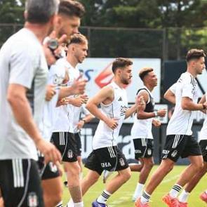 Beşiktaş'ta ayrılık: S&uuml;per Lig ekibi i&ccedil;in imzaya gidiyor