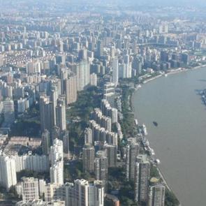 Çin’in en büyük kenti: Tekne turları, turistik caddeler, görkemli binalar…