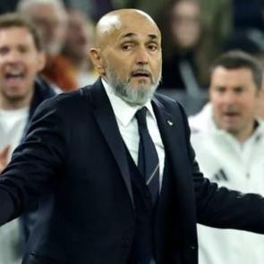 Fenerbah&ccedil;e'ye 66'lık kurt hoca! Osimhen'le tarih yazmıştı: ilk resmi g&ouml;r&uuml;şme yapıldı