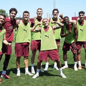 Galatasaray'da yaprak d&ouml;k&uuml;m&uuml;: Sessiz sedasız Brezilya'ya gitti