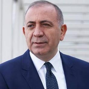 G&uuml;rsel Tekin'den yeni a&ccedil;ıklama: O binaya gideceğiz!