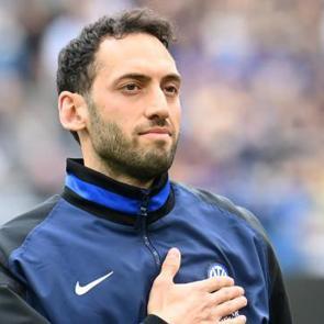 Hakan, Galatasaray i&ccedil;in gemileri yaktı: Inter'e baskı yapıyor