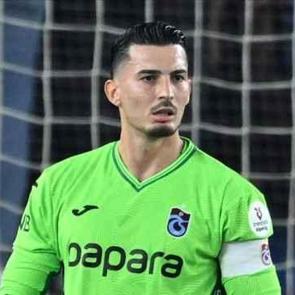 Herkes tepki g&ouml;sterdi! Trabzonspor efsanesi, Uğurcan &Ccedil;akır'a sahip &ccedil;ıktı