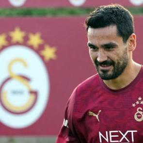 İlkay G&uuml;ndoğan, Galatasaray ile ilk antrenmanına &ccedil;ıktı