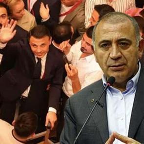 İstanbul'daki karar, kongre davasını etkiler mi? CHP'nin eski avukatından olay a&ccedil;ıklama