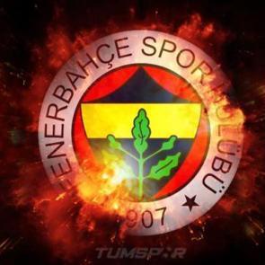 Kimse beklemiyordu! Fenerbah&ccedil;e'de gece yarısı iki ayrılık ger&ccedil;ekleşti