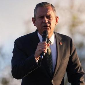 &Ouml;zg&uuml;r &Ouml;zel'den İmamoğlu'na bir ziyaret daha!