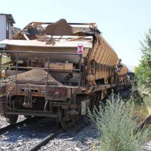 Malatya'da yük treninin çarptığı yaya öldü