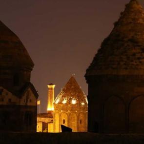 Sosyal medyada Erzurum rüzgarı: Her kemerde dua her kubbede umut