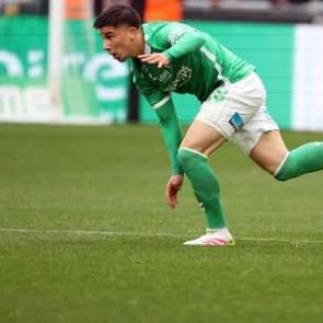 Trabzonspor'un anlaştığı orta saha İstanbul'a geldi: S&ouml;zleşmeyi imzalayacak