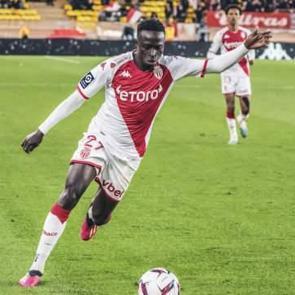 Fransızlar a&ccedil;ıkladı! S&uuml;per Lig'in 2 devi transferde karşı karşıya