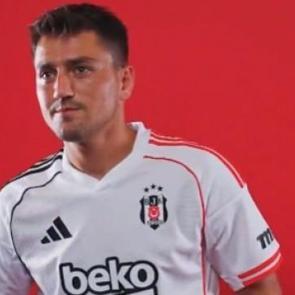 Beşiktaş'ın Cengiz &Uuml;nder paylaşımı g&uuml;ndem oldu