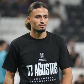 Beşiktaş'ta Taylan Bulut sorunu &ccedil;&ouml;z&uuml;ld&uuml;!