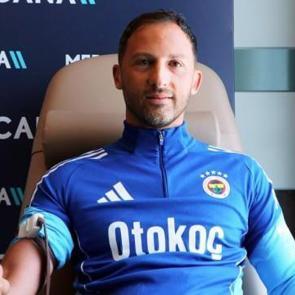 Domenico Tedesco sağlık kontrol&uuml;nden ge&ccedil;ti