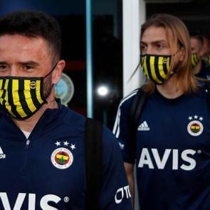 Fenerbah&ccedil;e efsanesi kul&uuml;be geri d&ouml;nd&uuml;: Yardımcı antren&ouml;rl&uuml;k yapacak