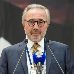 Fenerbah&ccedil;e y&ouml;neticisinden teknik direkt&ouml;r a&ccedil;ıklaması: En ge&ccedil; yarın duyurulur