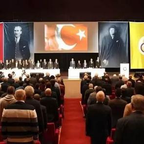 Galatasaray'da divan kurulu yarın toplanacak