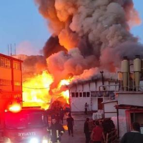 Konya'da silah fabrikasında yangın! 