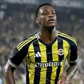 'M&uuml;zmin sakat' yorumları Fenerbah&ccedil;e'yi harekete ge&ccedil;irdi! Yıldız isim i&ccedil;in rest &ccedil;ektiler